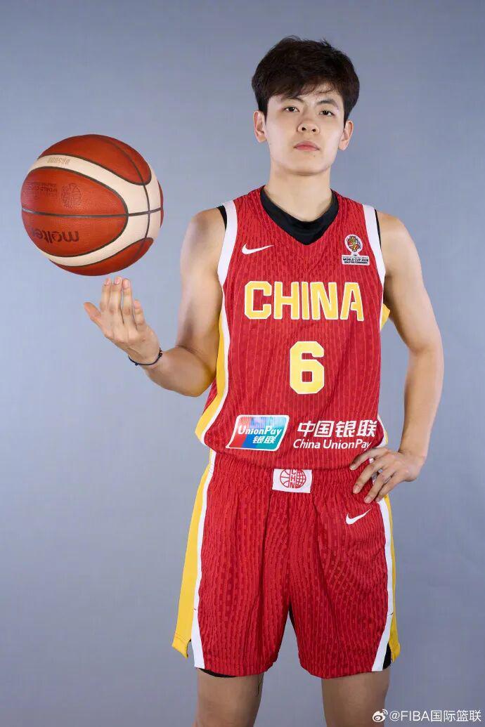 世界杯app注册下载-24岁杨舒予接任中国女篮队长,今晚将带队冲击世界杯